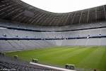 Allianz-Arena M�nchen: Max. Kapazit�t: 69.901 Pl�tze [Sitzpl�tze: 56.401] [Stehpl�tze: 13.500], Internationale Spiele: 66.000 Sitzpl�tze aufgenommen am 24.06.2011
